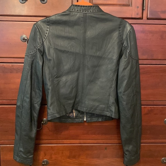 June 100% Genuine Leather Jacket - Picture 2 of 11